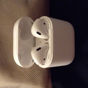 Apple airpods